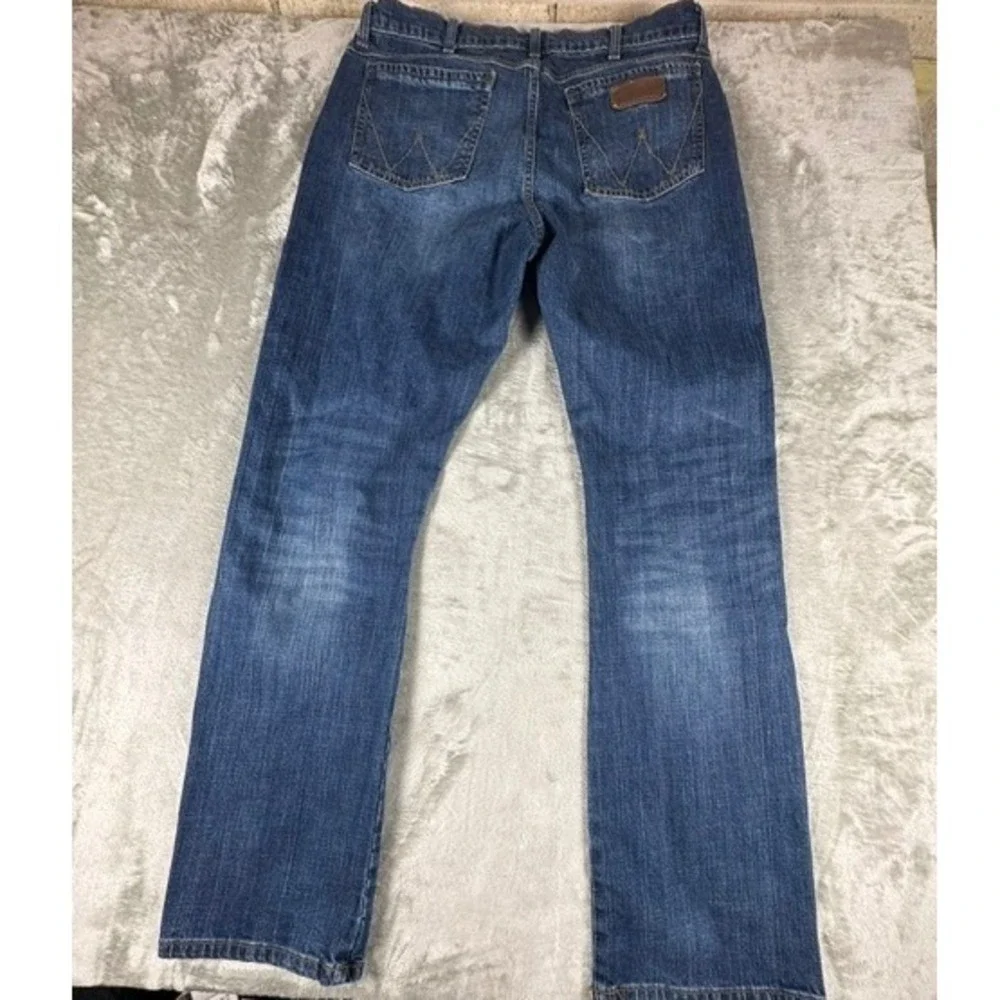 Wrangler Jeans Mens 36x36 Retro Relaxed Boot Medium Wash Denim